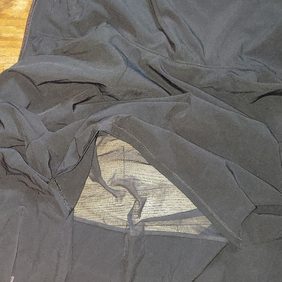 9 For $10 M&M Alia Black Hooded Jacket - Picture 13 of 14